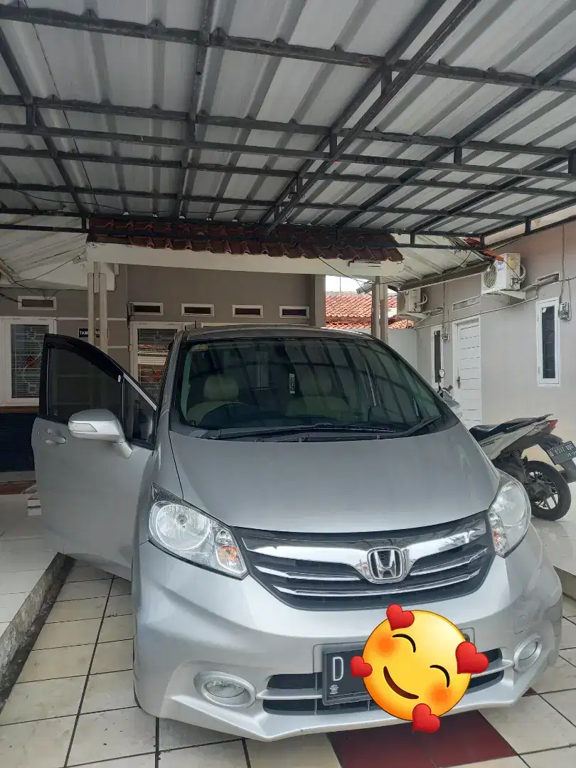 Honda freed 2014 low km pemakai