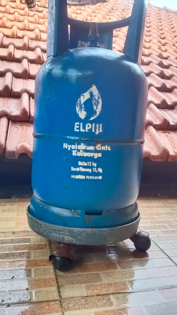 Dijual borongan 2 Tabung Gas Elpiji 12 Kg Kosong