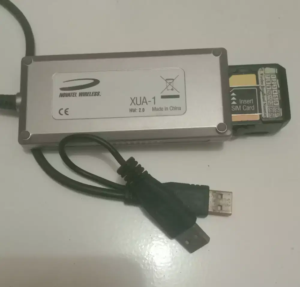 Novatel wireless Merlin XU870 , modem plug in module .