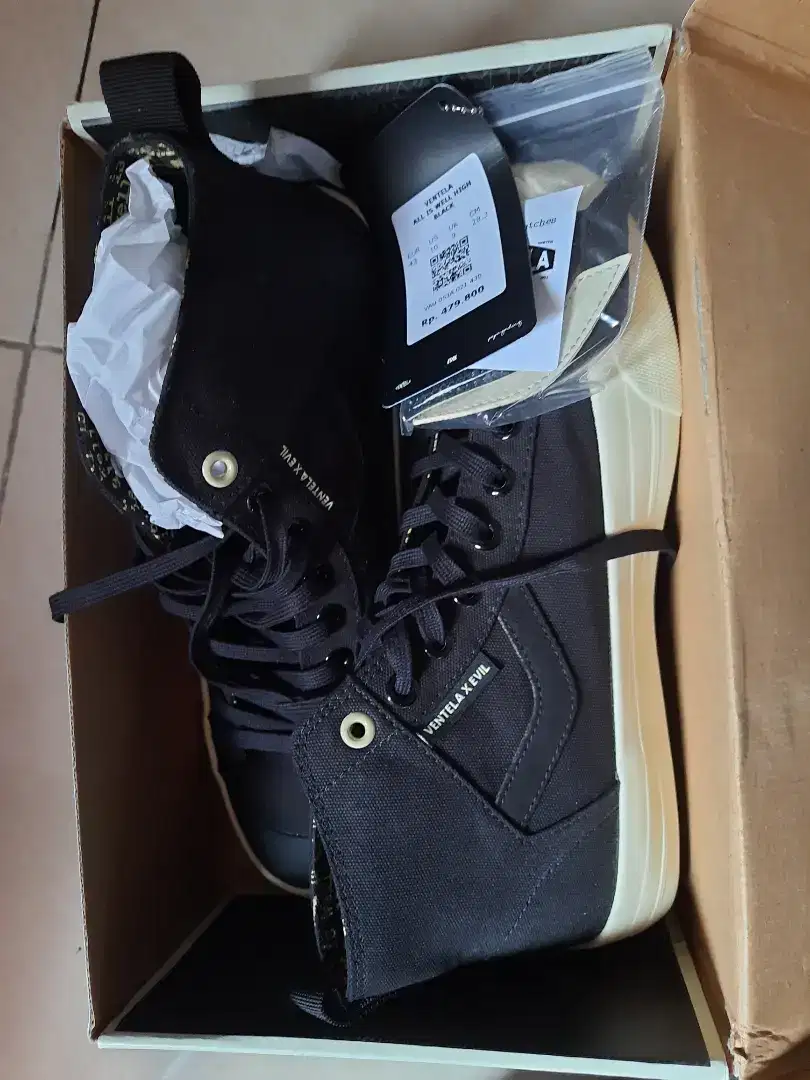 Sepatu Ventela x Gading marten x Evil High