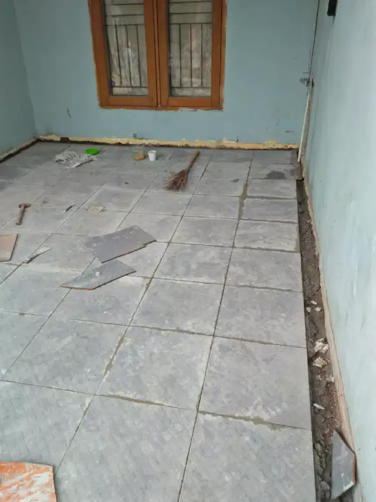 Pasang keramik /granit