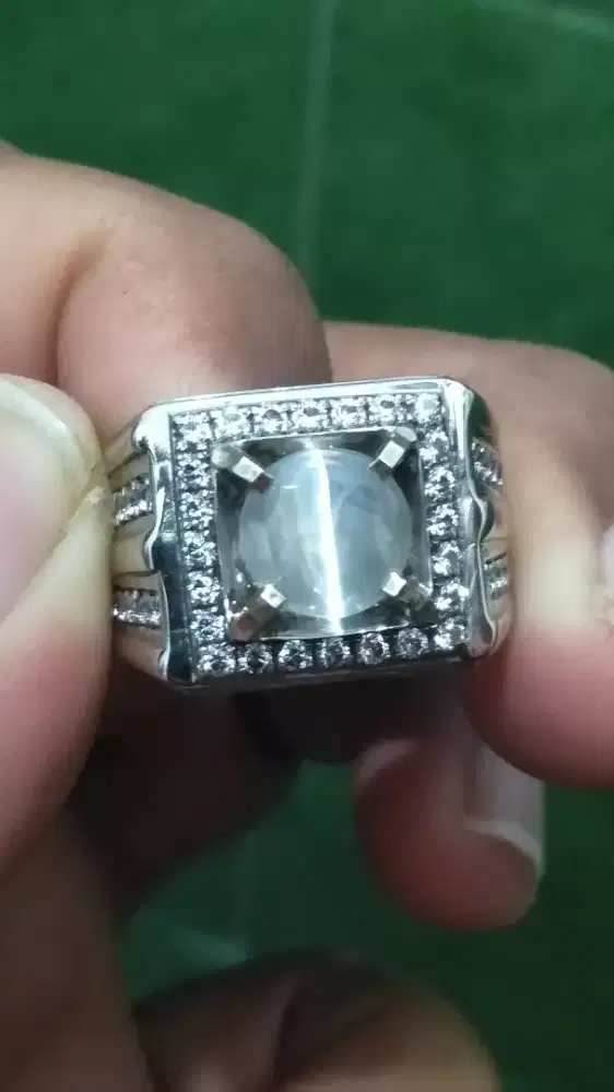 Cat Eye Sillimanite 4.23 ct Srilanka