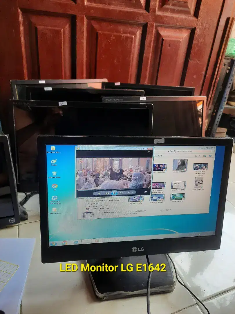 Led monitor LG 16inchi type E1642