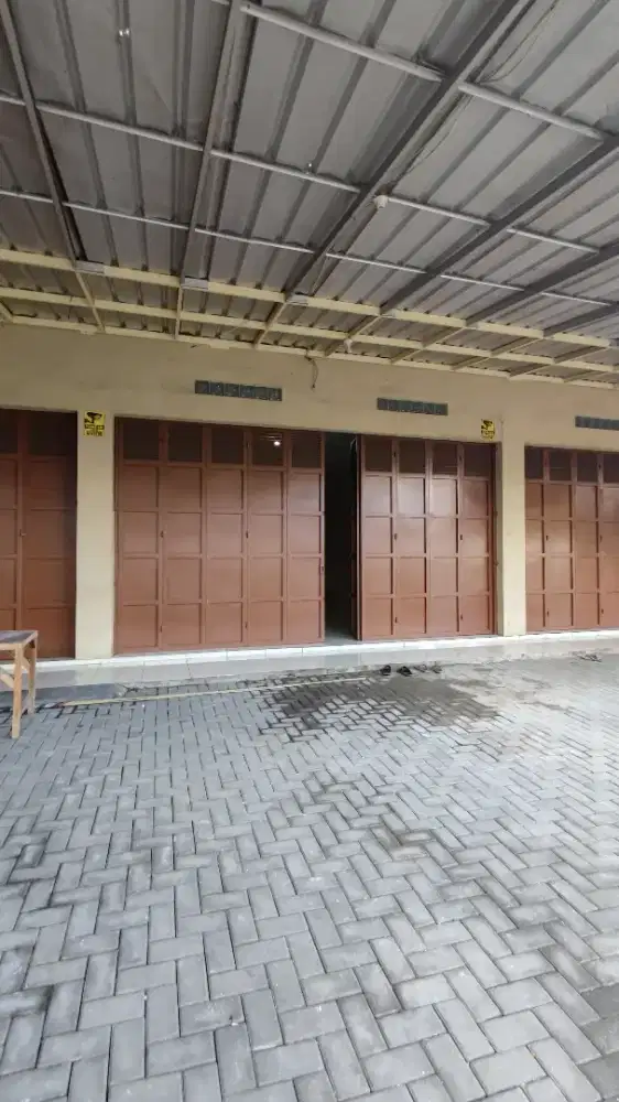 Di sewakan ruko satu lantai