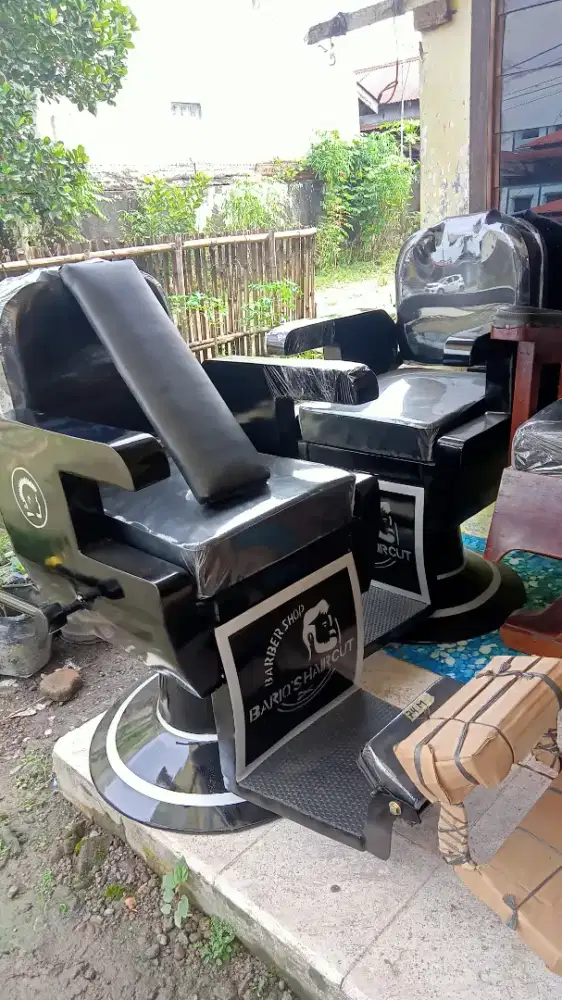 Melayani COD, kursi & alat pangkas