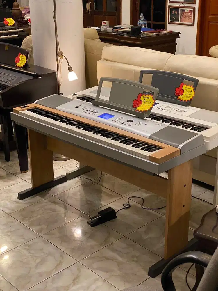 Piano Digital Yamaha DGX 630 USB Arius Clavinova