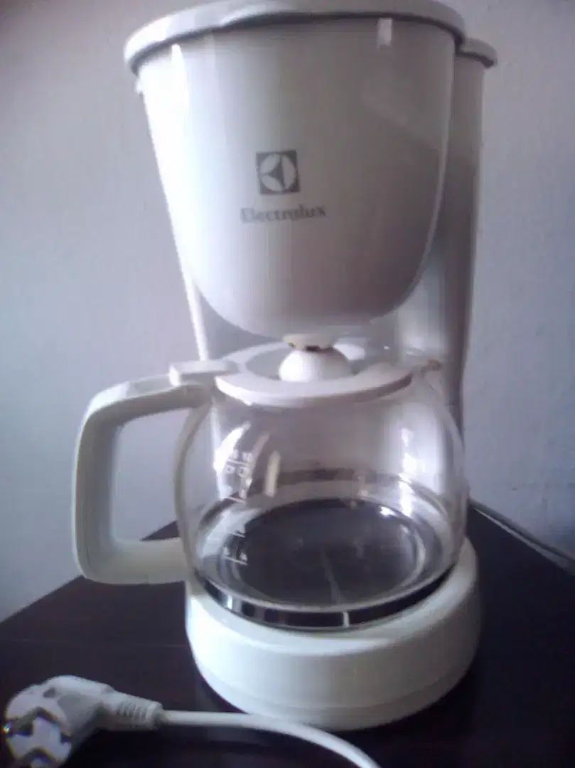 Dijual coffee maker merek electrolux 1,5 liter warna putih