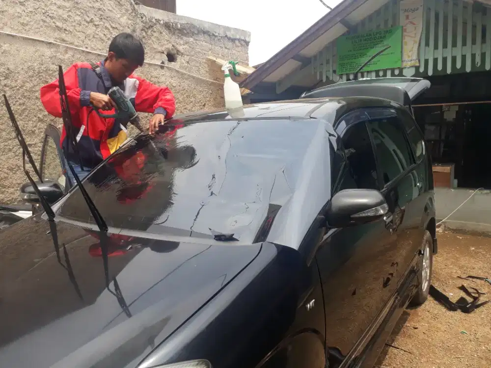 penolak panas kaca film mobil panggilan