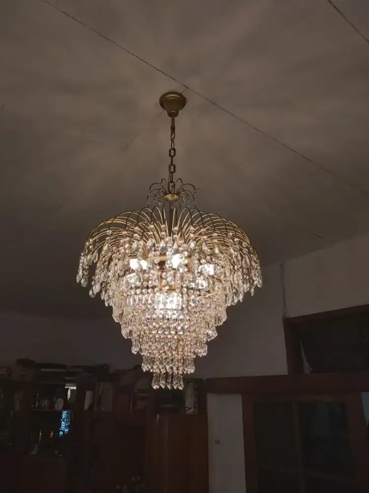 Lampu Gantung Crystal Antik