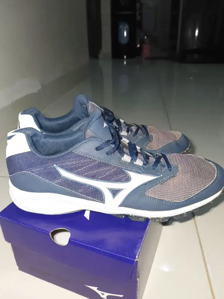 Sepatu store mizuno second