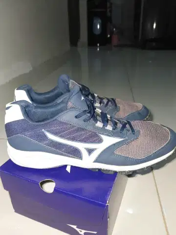 Olx on sale sepatu mizuno