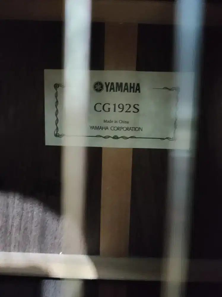 Yamaha gitar CG 192S seri tertinggi CG