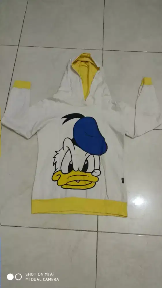 Sweater semi jaket, lingkar dada +/-90cm