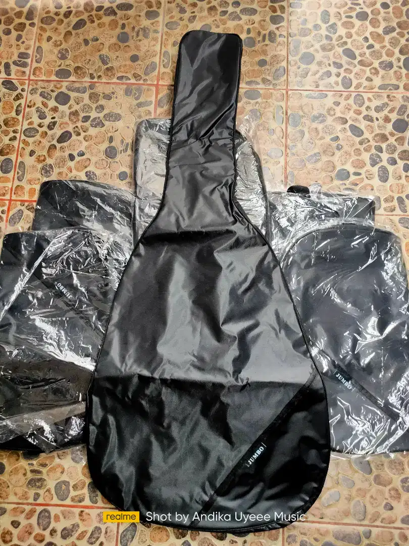 Tas Gitar Akustik Jumbo Bahan Parasut Lokasi Di Jatijajar Depok !!!