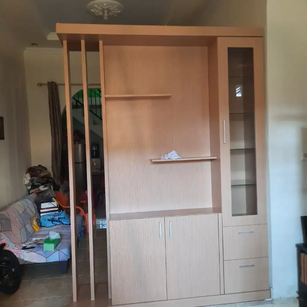 partisi/penyekat ruangan