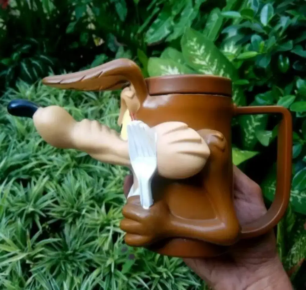 Looney tunes mug vtg