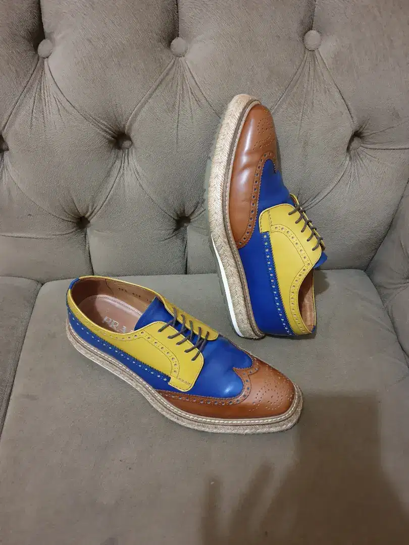 Mulus .authentic sepatu .sneakers prada limitet size 41.5