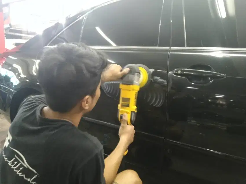 Salon mobil auto detailing, nano coating, poles kaca baret terbaik