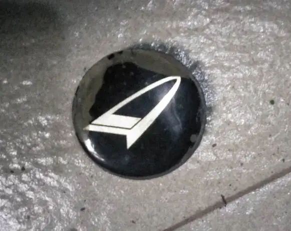 Tutup Tengah Velg mobil Daihatsu