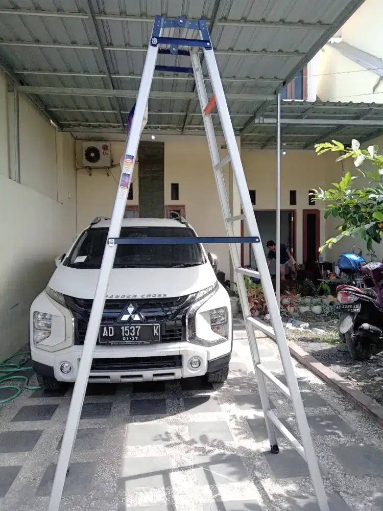 Tangga Lipat Alumunium