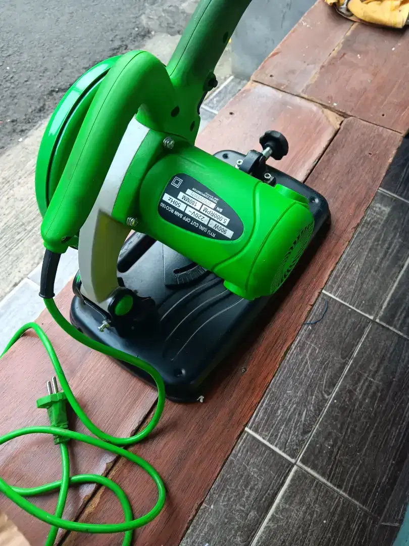 Ryu rco 180 mesin potong besi 7 in