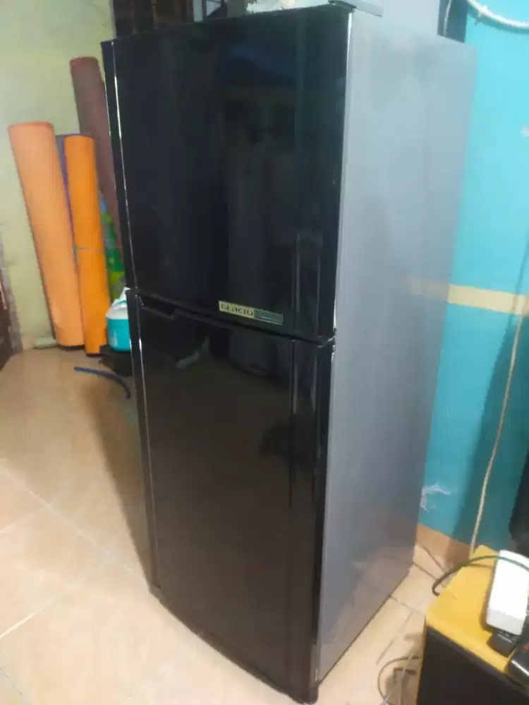 Kami Beli Bekas Kulkas anda segala kondisi