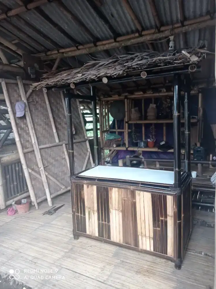 meja etalase kuliner