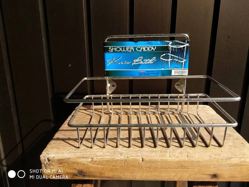 Tempat Perlengkapan Mandi Kris Bath dari Ace Hardware