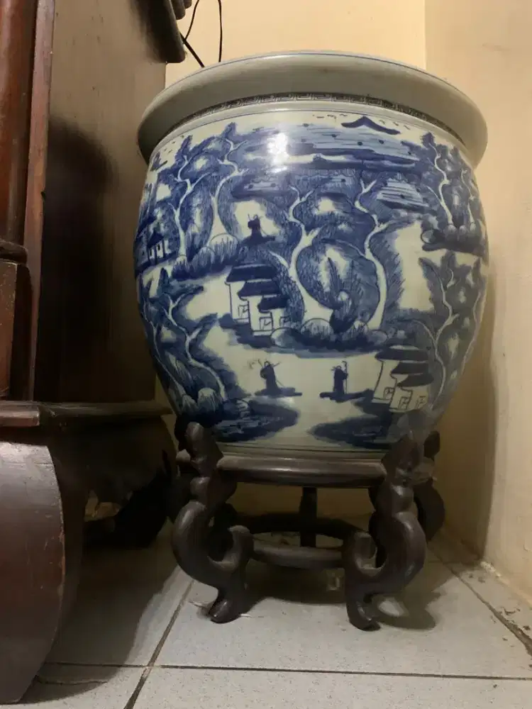 Guci vas bunga porselen antik