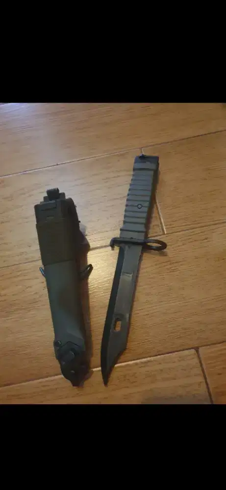 Pisau Lapangan KCB 77 - Sangkur M16/AR15 asli made in Germany