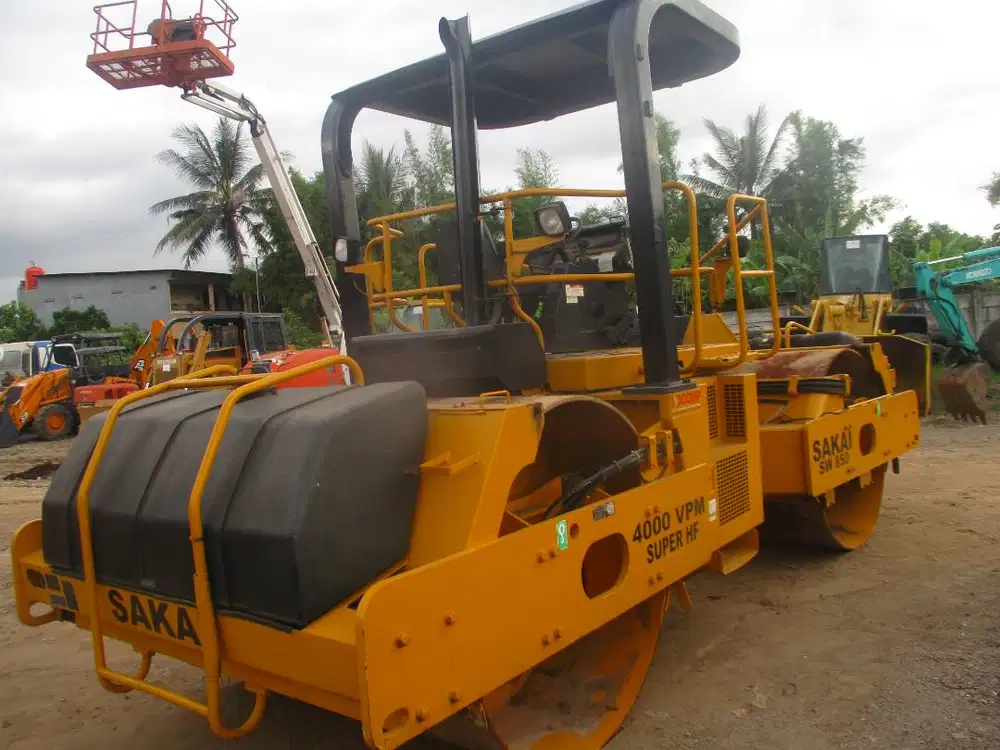 Tandem Roller Sakai SW850