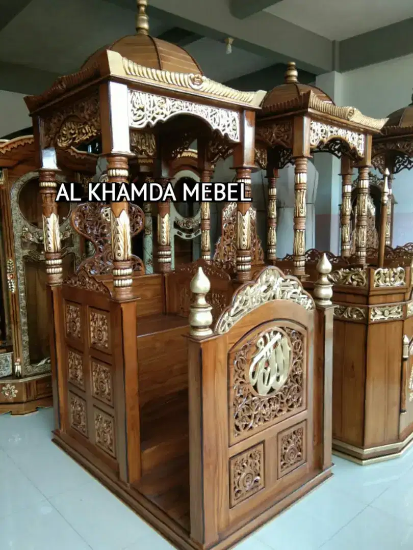 Mimbar masjid kubah bahan kayu jati