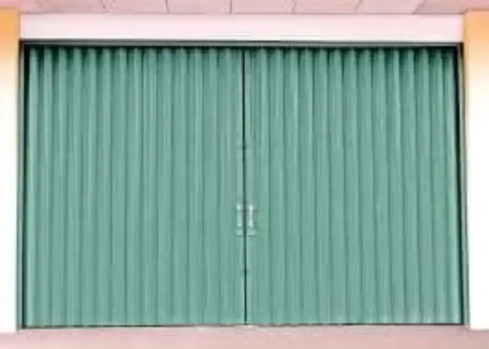 Folding gate rolling door