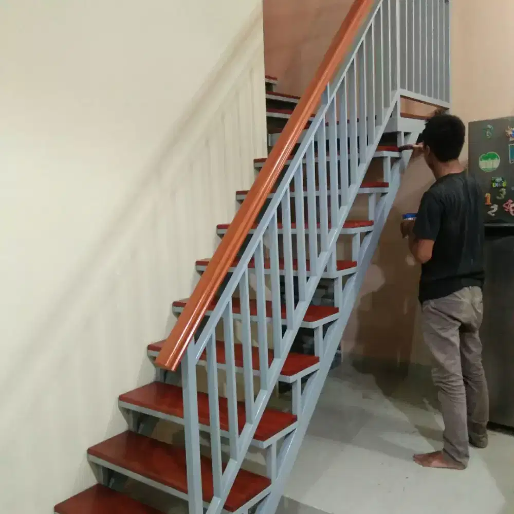 Tangga rebah kombinasi kayu