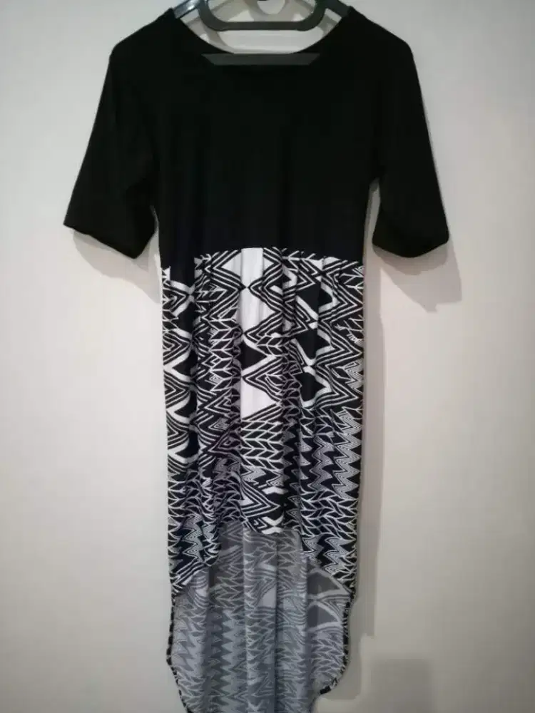 Blouse atasan wanita hitam