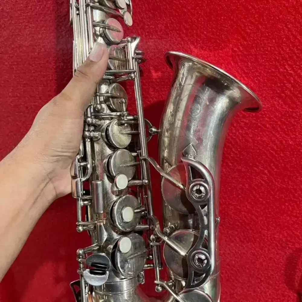 Saxophone bekas harga tinggi