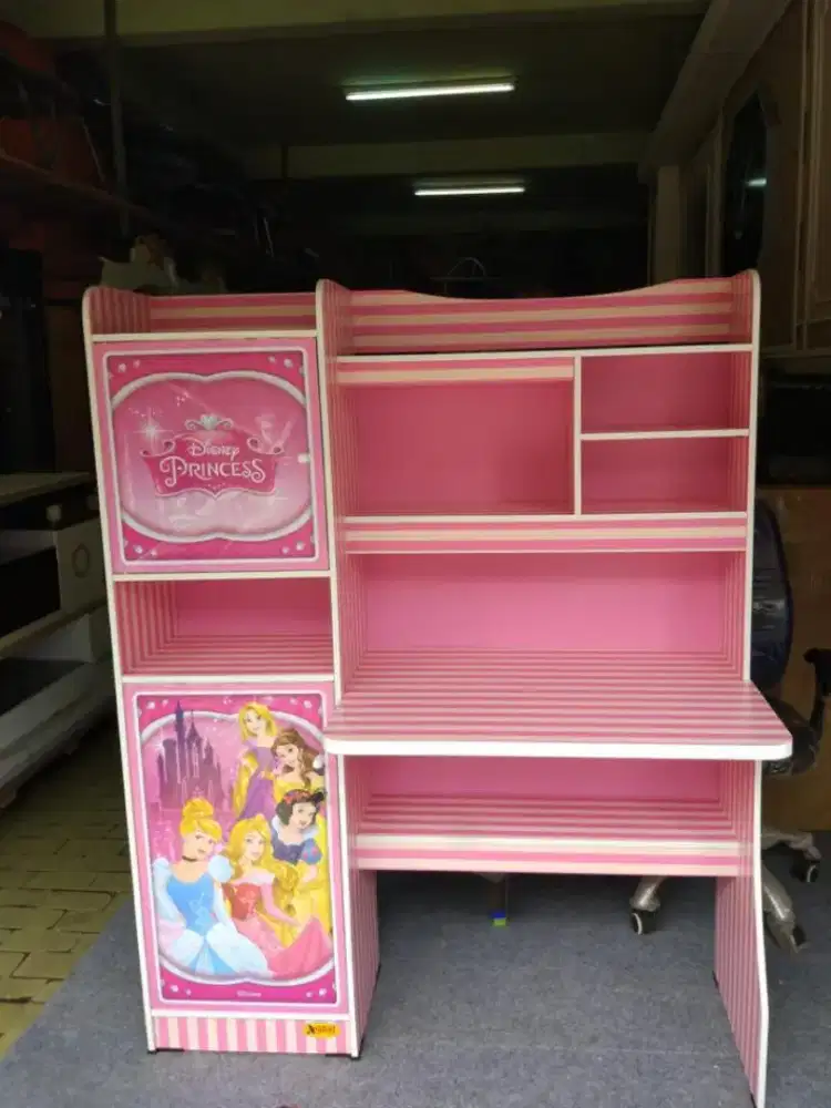 Meja Belajar Anak Karakter Princess / Lemari Belajar Anak Princess 35