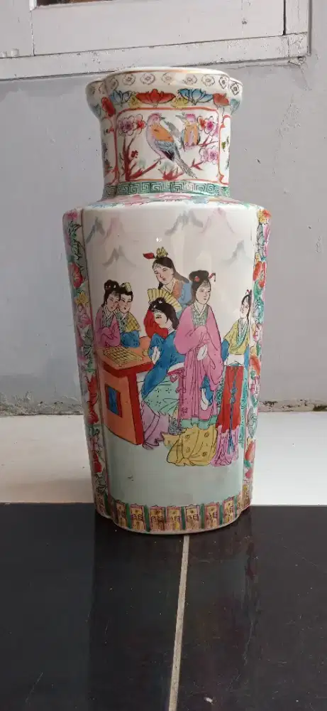 Guci keramik cina kuno