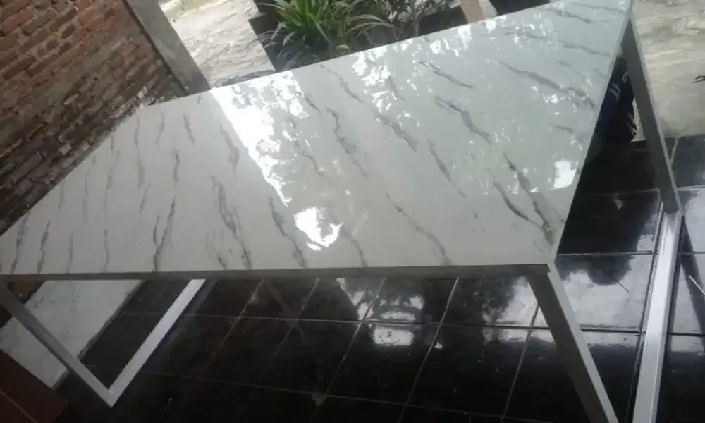 Meja rapat custom(2mx1mx75cm)