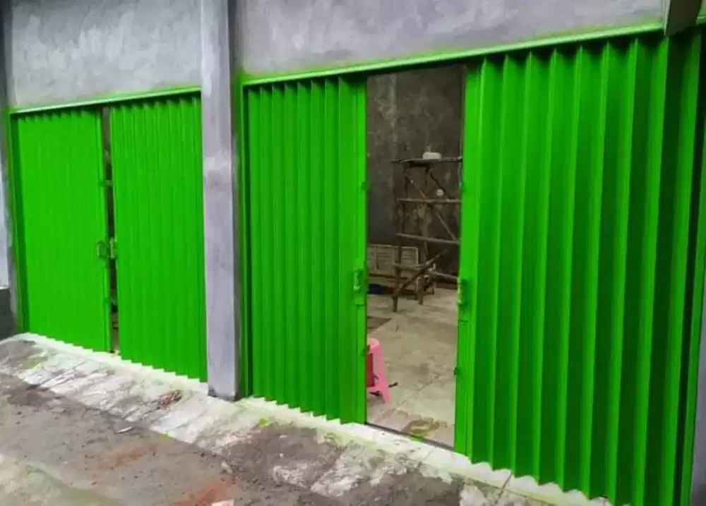 Roling door folding gate