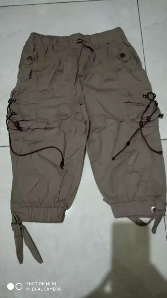 Celana santai dirumah, pinggang karet bisa melar size S, cocok utk ABG