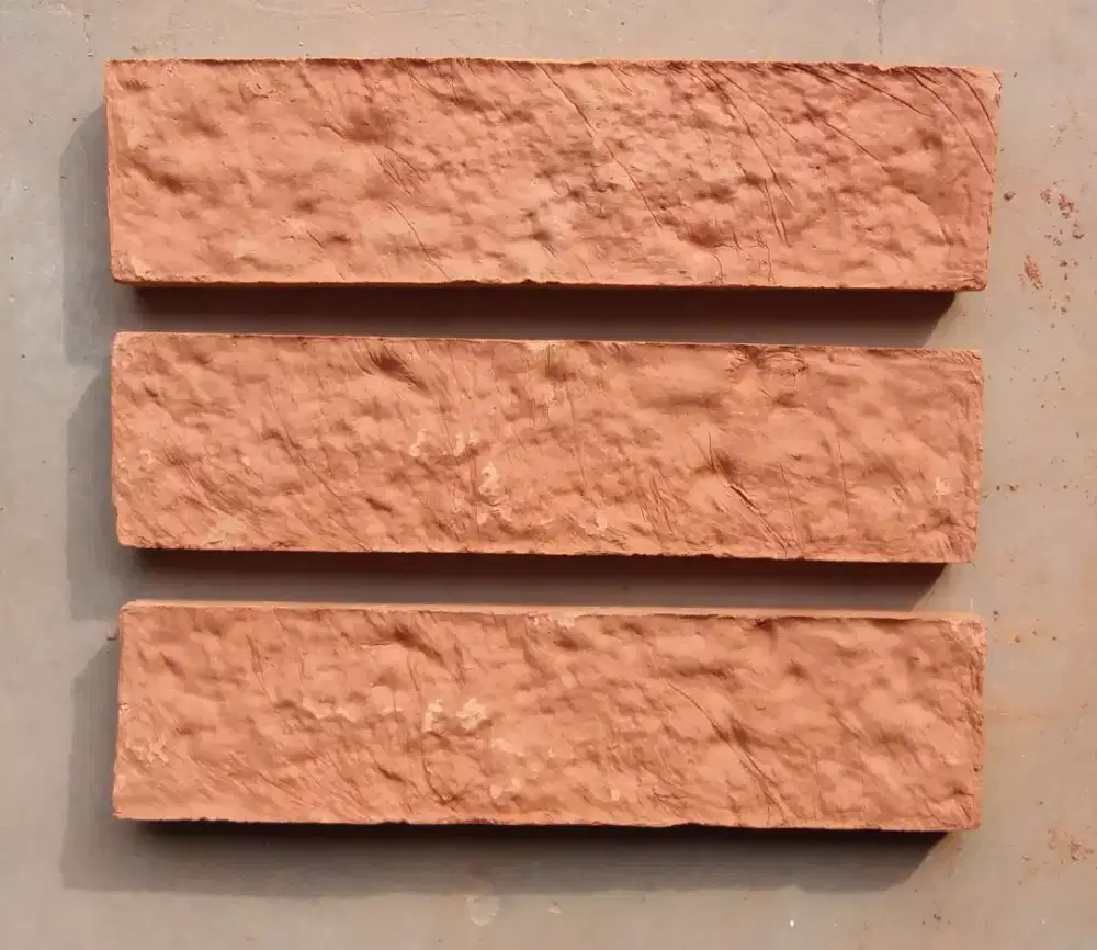 Bata Tempel kasar/Rastik/motif batu