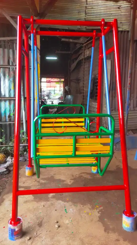 Dijual ayunan besi untuk sekolah PAUD TK dan taman