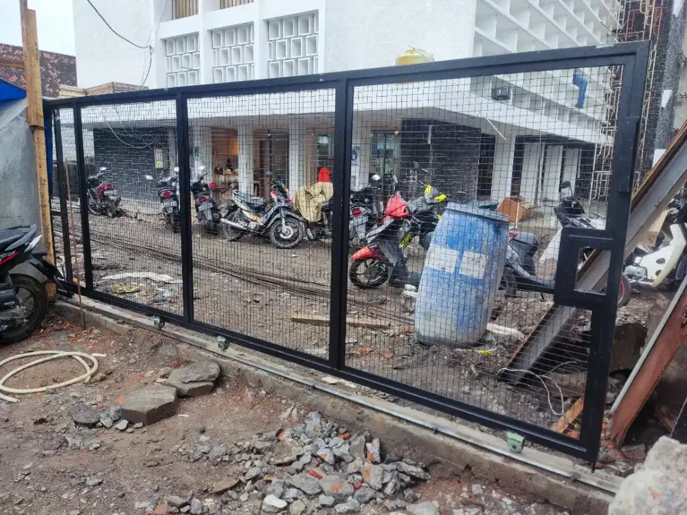 Pintu dorong,lipat dan sliding