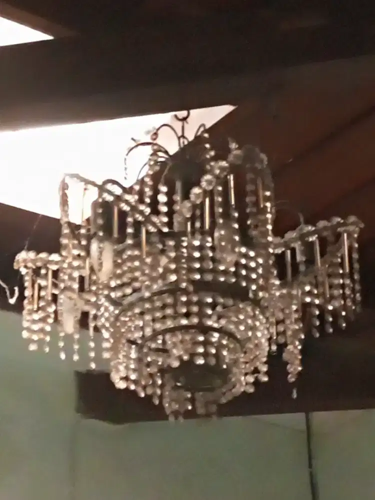 Kristal jadul tua antik