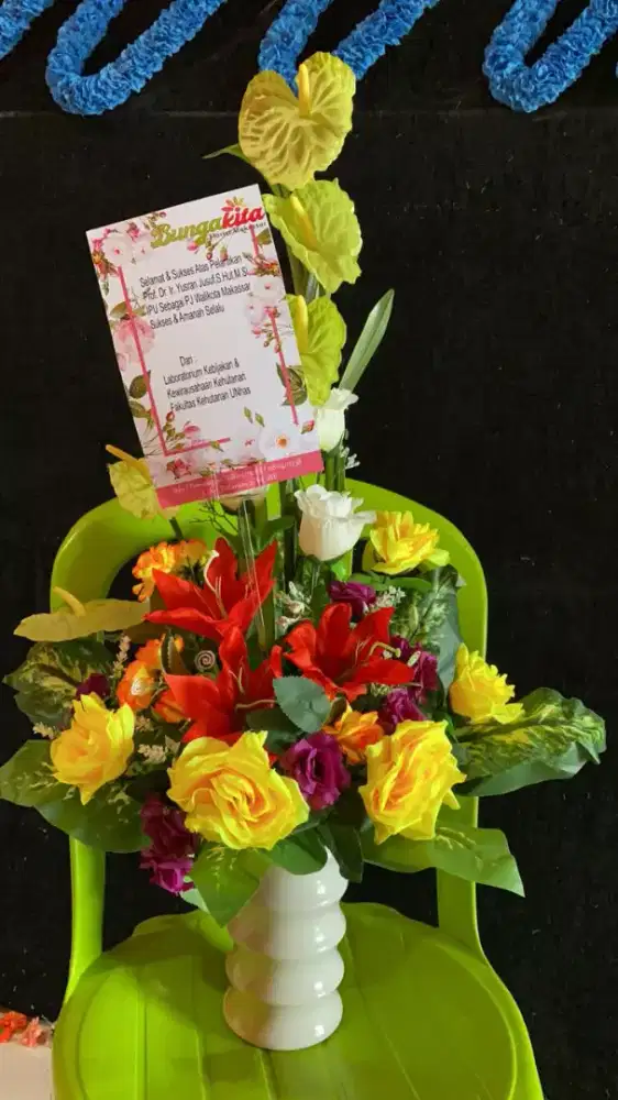 BUNGA MEJA BERBAGAI UCAPAN SELAMAT
