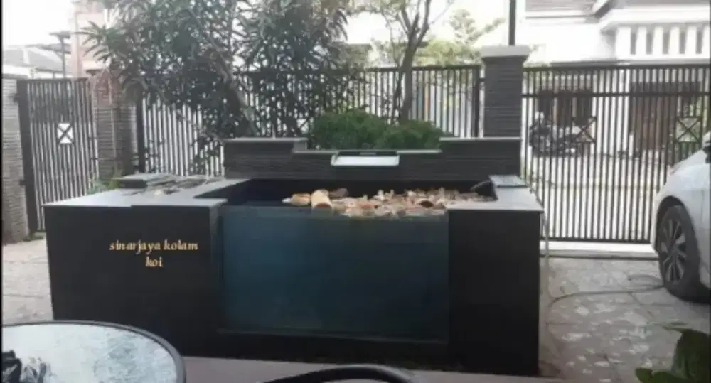 Kolam ikan koi minimalis