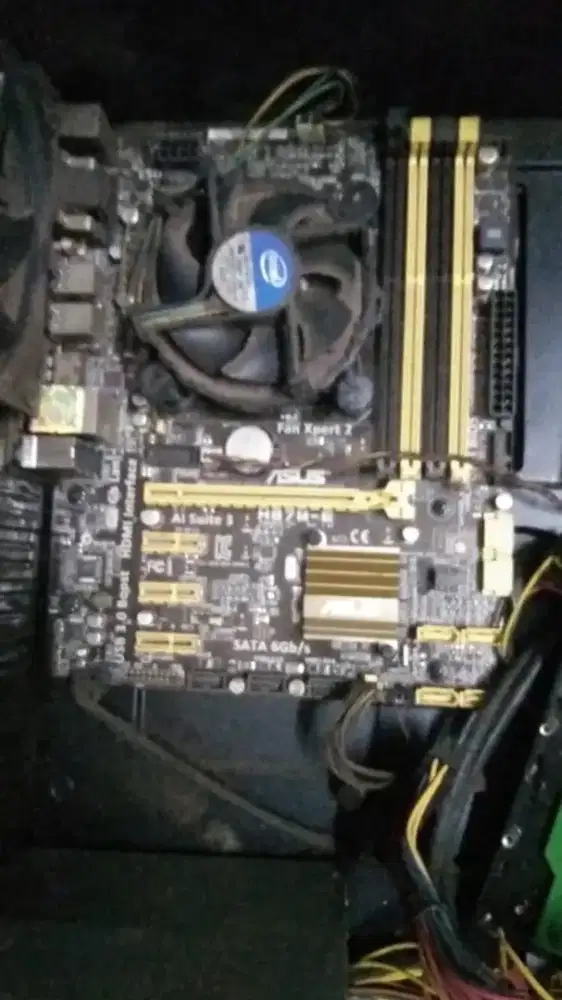 Dibeli komputer bekas surabaya