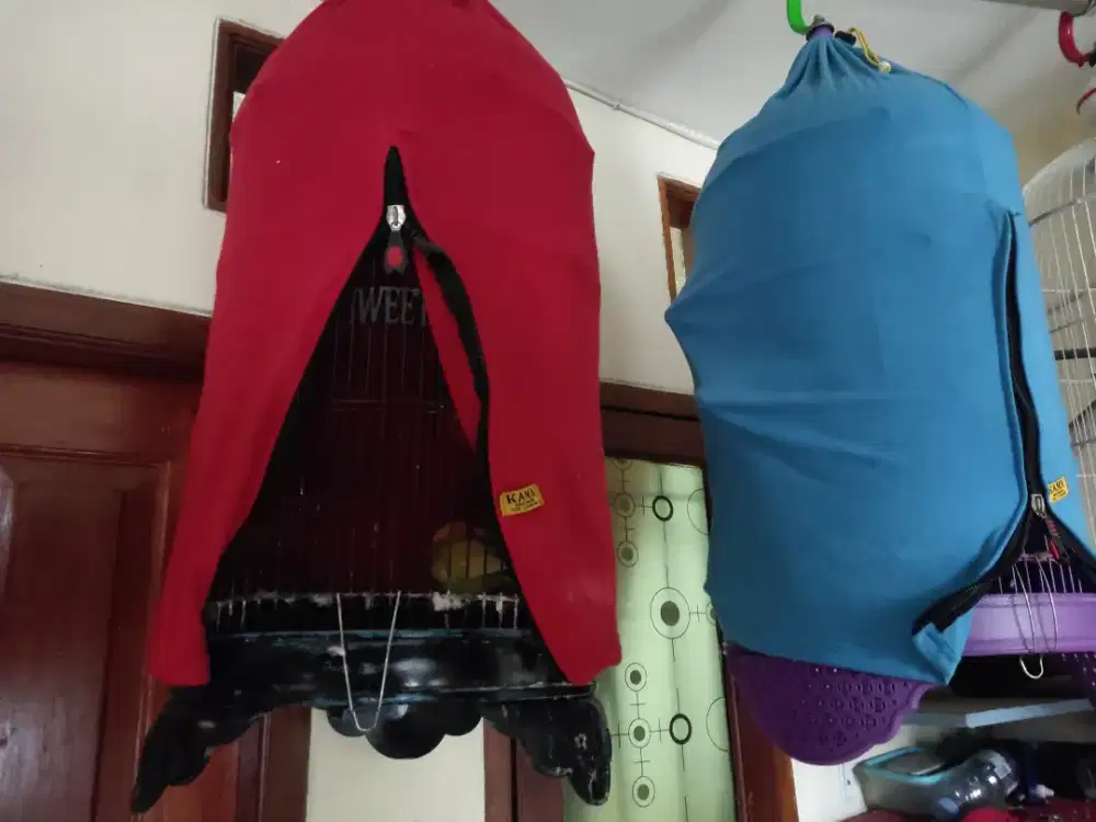 Bismillah mdhan jd alhamdulillah.Di jual aja kandang kapsul dan kotak.