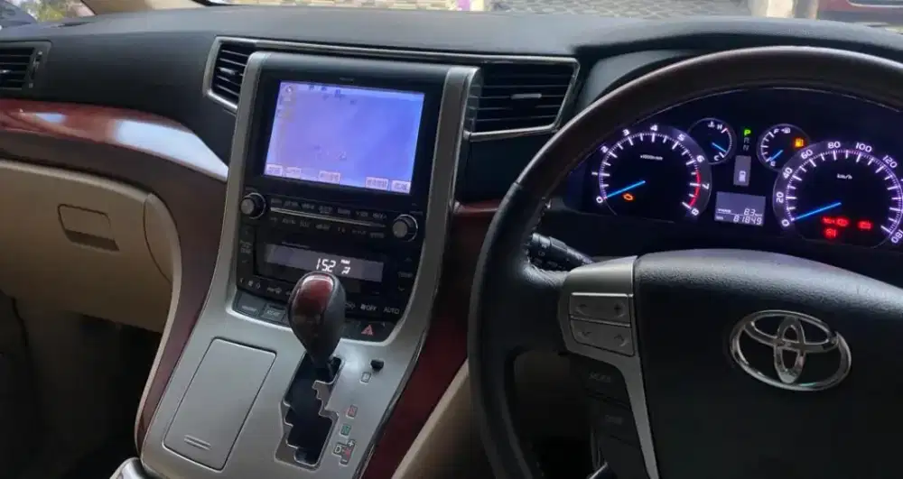 For Sale !!! Vellfire 2.4 Premium Sound
